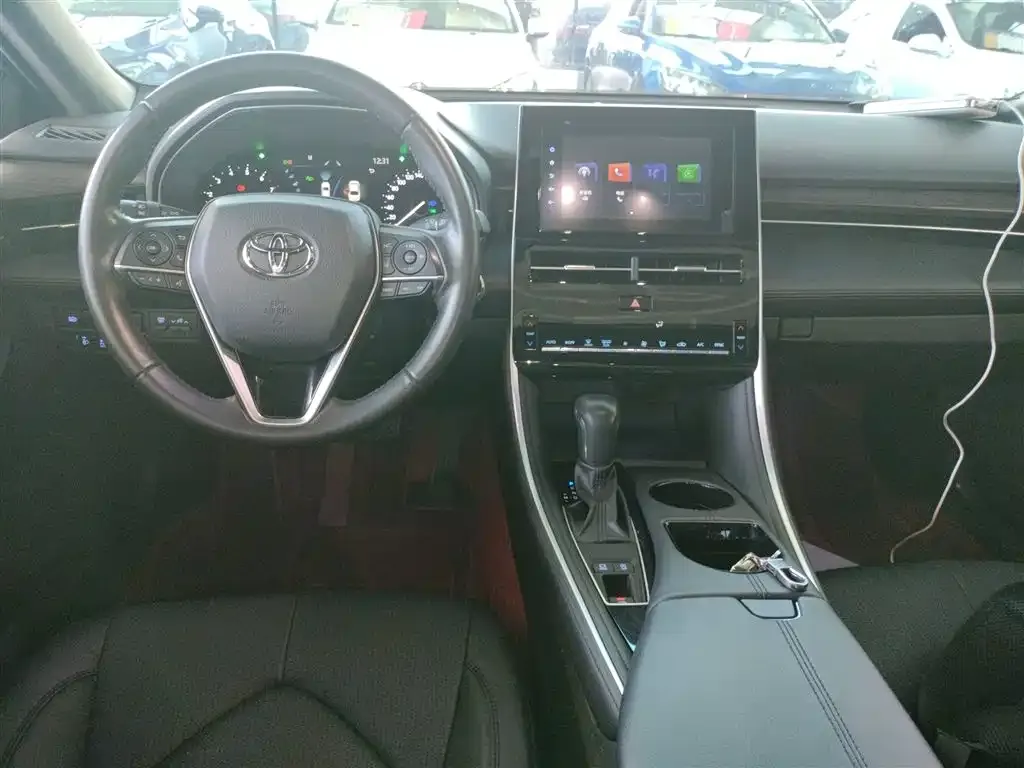 Toyota Avalon — фото 10