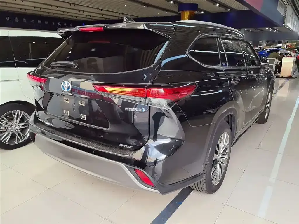Toyota Highlander 2023 из CN, фото 7