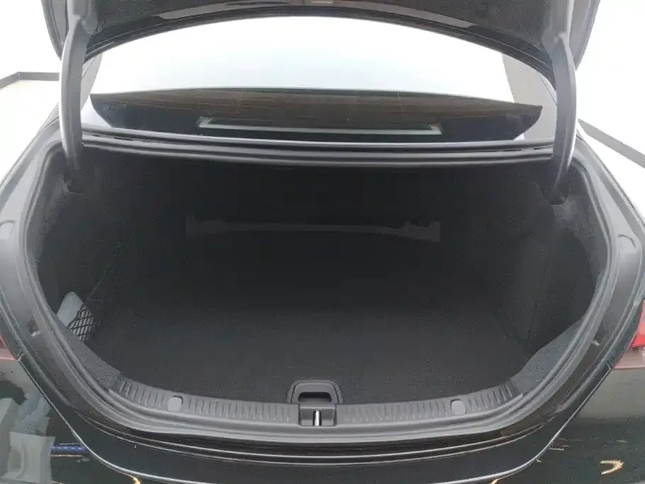 Mercedes-Benz E-Class 2023 из CN, фото 3