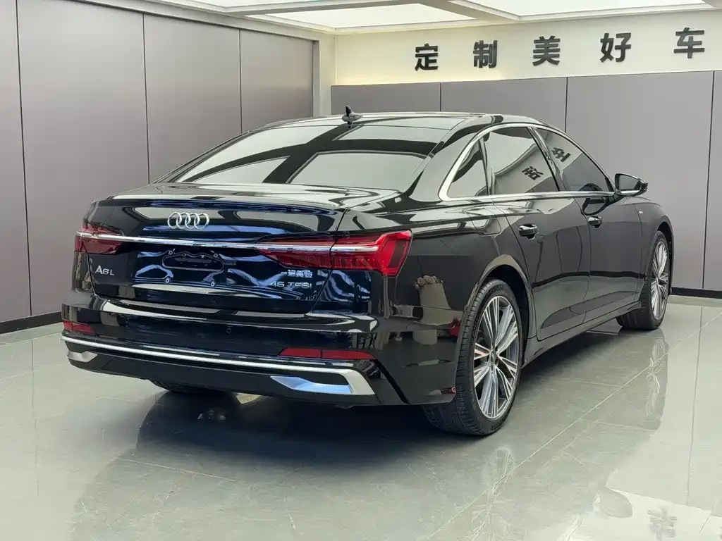 Audi A6L 2025 из CN, фото 2