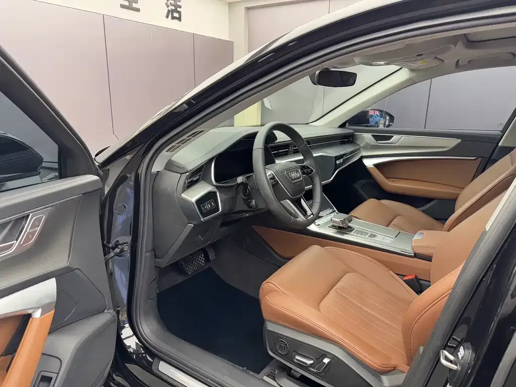 Audi A6L 2025 из CN, фото 10