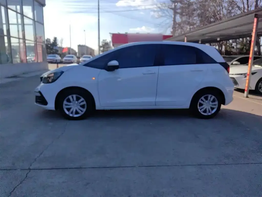 Honda Fit 2023 из CN, фото 2