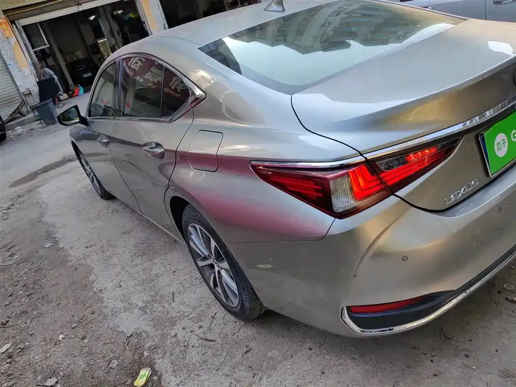 Lexus ES 2021 из CN, фото 9
