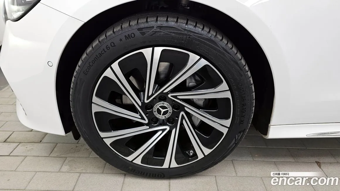 Mercedes-Benz E-Class 2025 из KR, фото 5