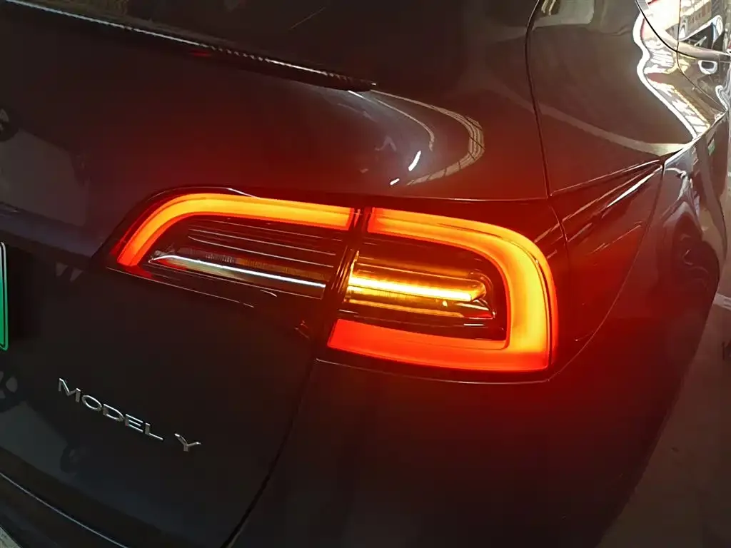 Tesla Model Y 2022 из CN, фото 8
