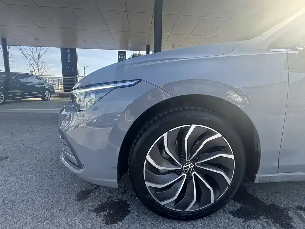 Volkswagen Golf 2022 из CN, фото 6