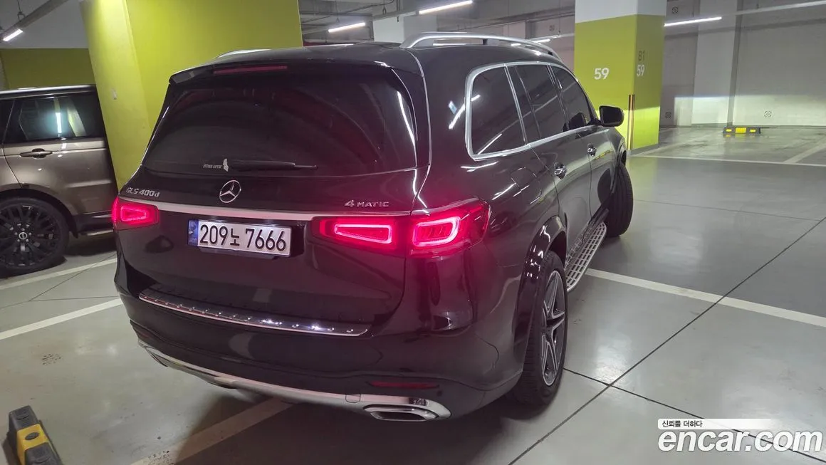 Mercedes-Benz GLS-Class — фото 8
