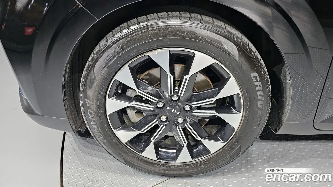 Kia Carnival — фото 10