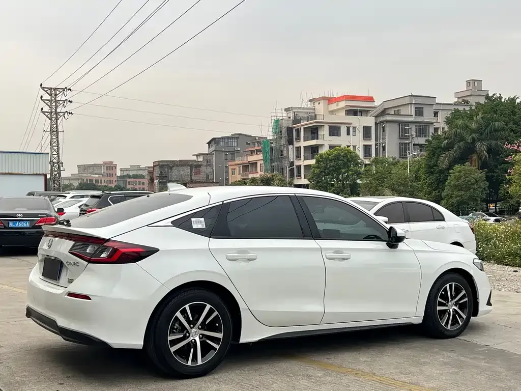 Honda Civic 2023 из CN, фото 7