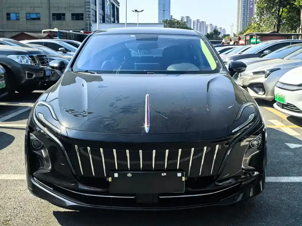 Hongqi E-QM5 2024 из CN, фото 7