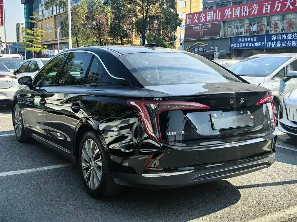 Hongqi E-QM5 2024 из CN, фото 10