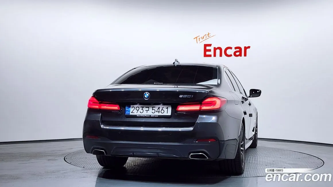 BMW 5-Series 2023 из KR, фото 3