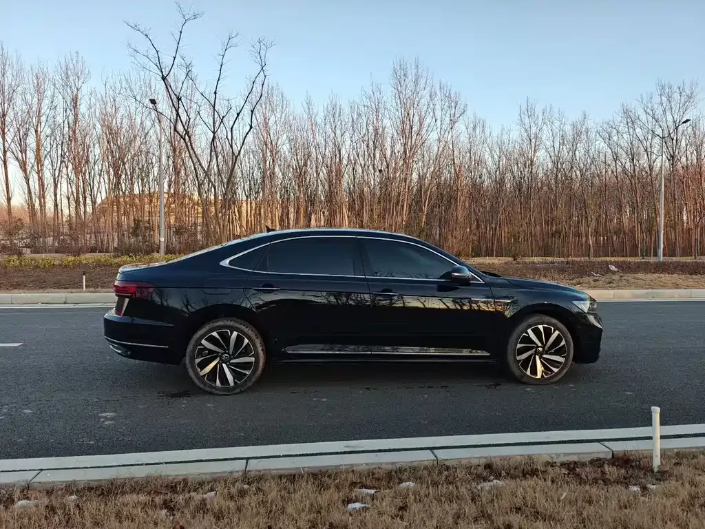Volkswagen Passat 2022 из CN, фото 5