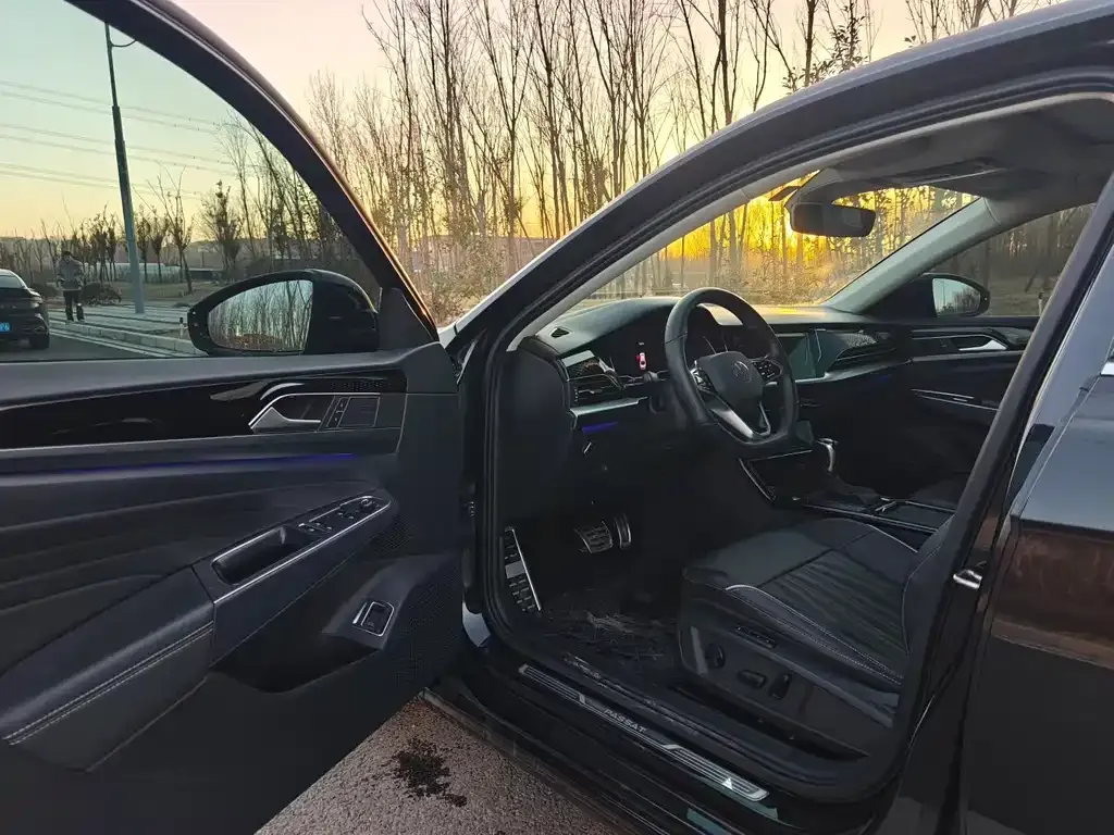 Volkswagen Passat 2022 из CN, фото 7