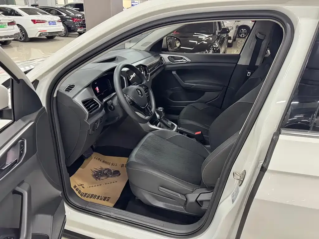 Volkswagen T-Cross 2022 из CN, фото 2