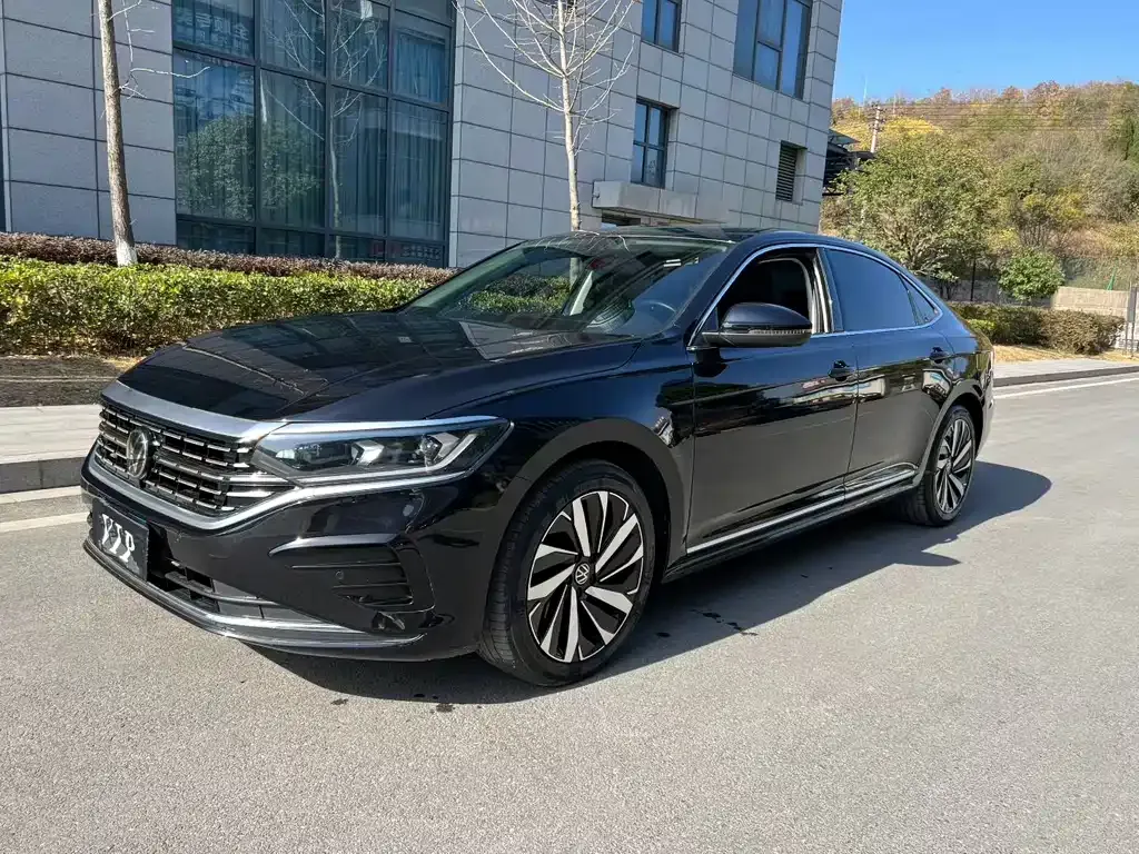 Volkswagen Passat 2023 из CN, фото 9