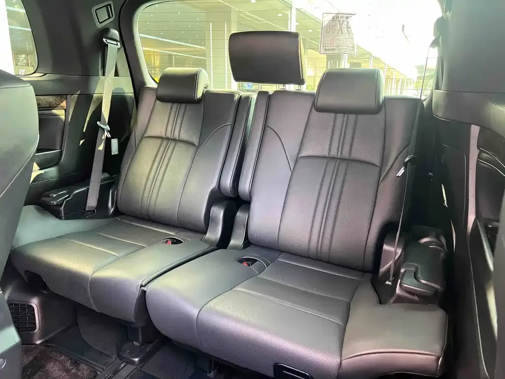 Toyota Vellfire 2021 из CN, фото 3