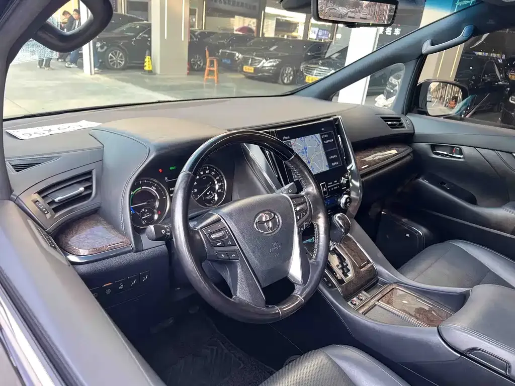Toyota Vellfire 2021 из CN, фото 5