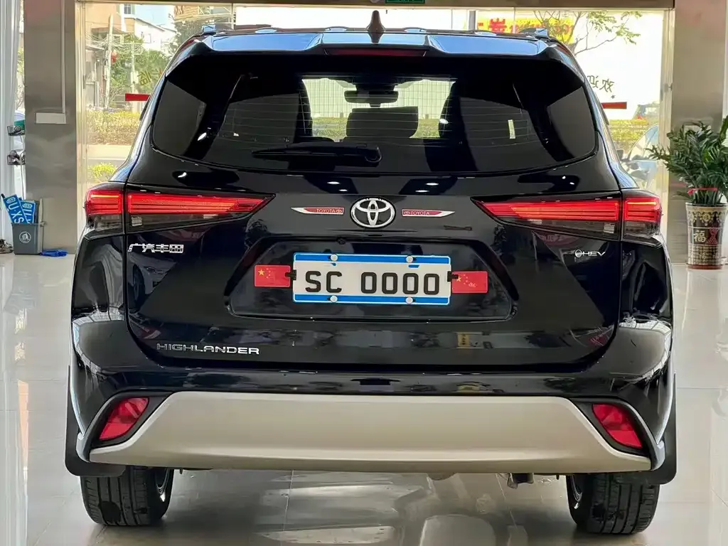 Toyota Highlander 2024 из CN, фото 8