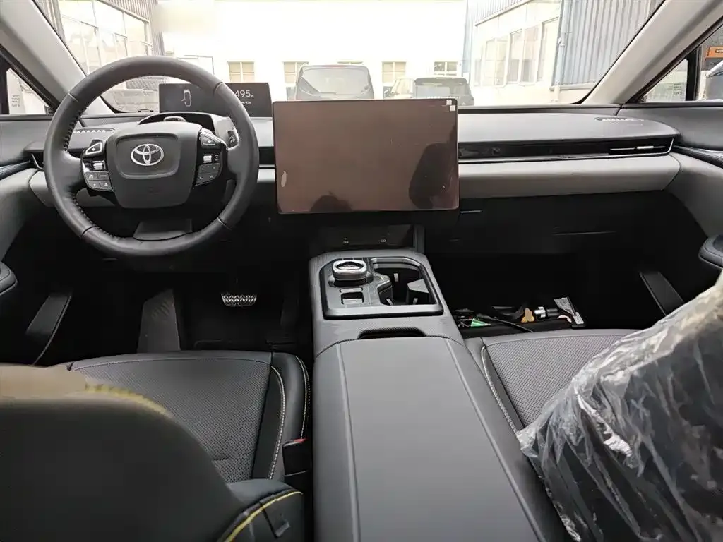 Toyota bZ5 2025 из CN, фото 5