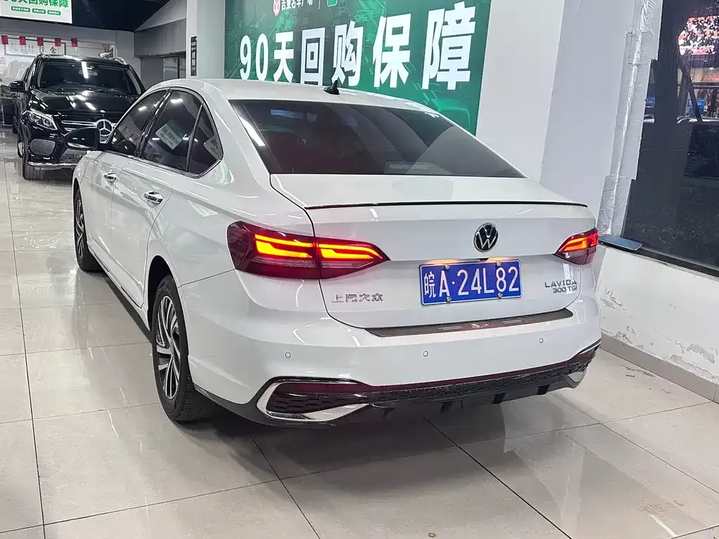 Volkswagen Lavida 2024 из CN, фото 5