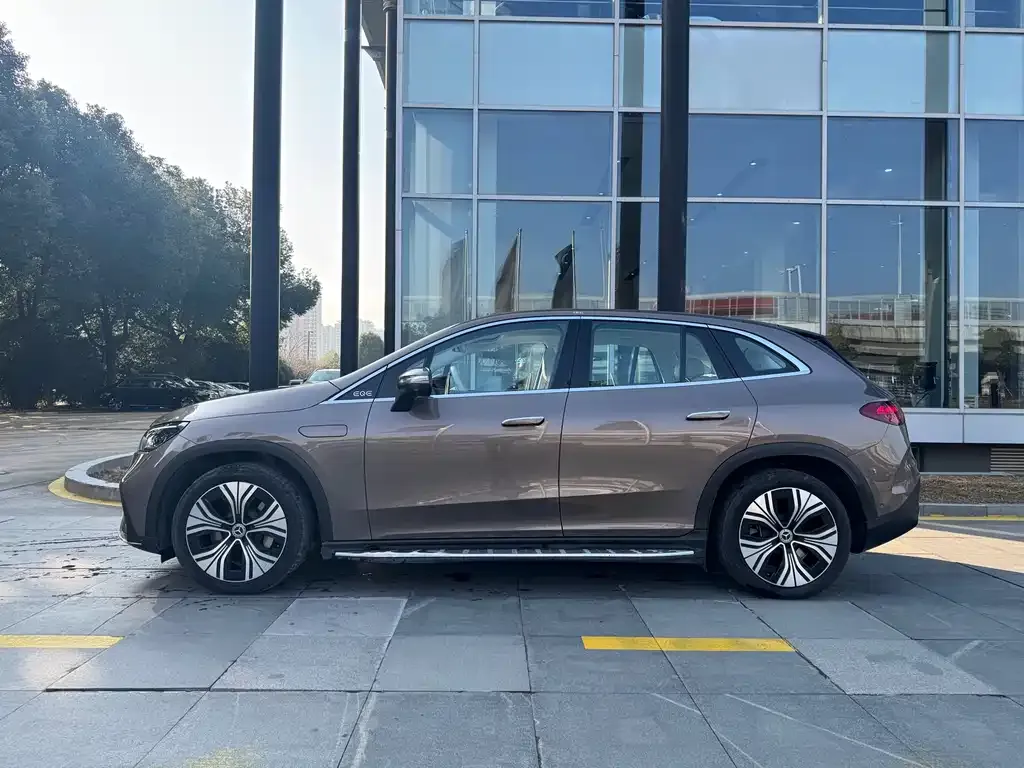 Mercedes-Benz EQE SUV 2023 из CN, фото 4