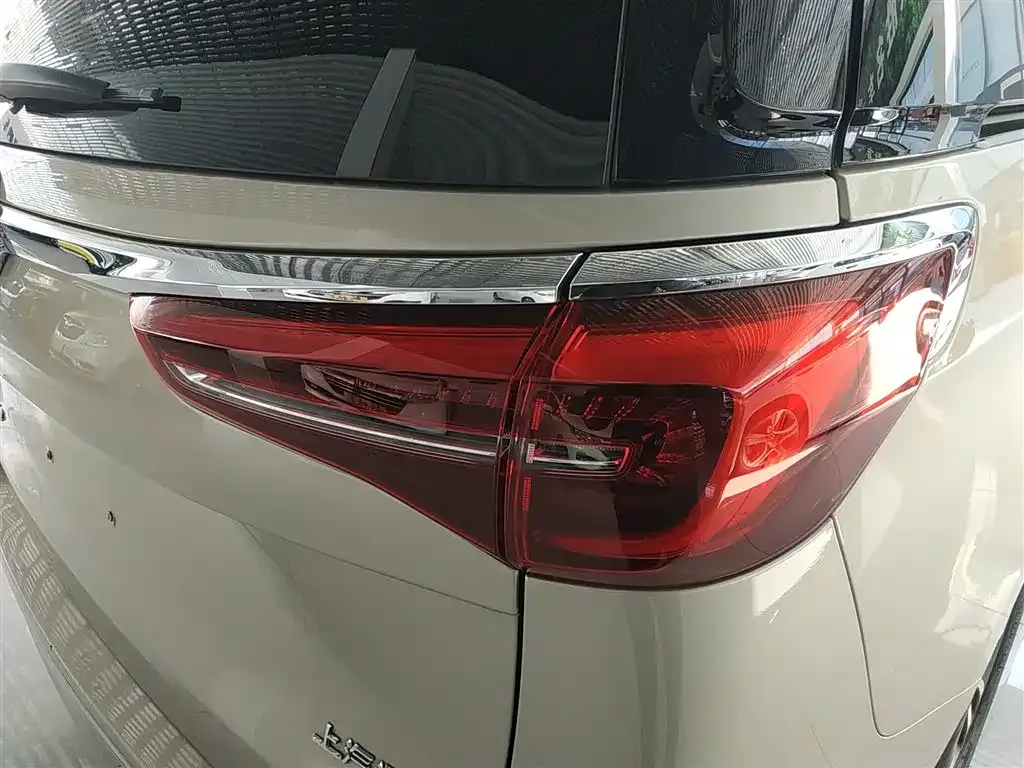 Buick GL8 2022 из CN, фото 10