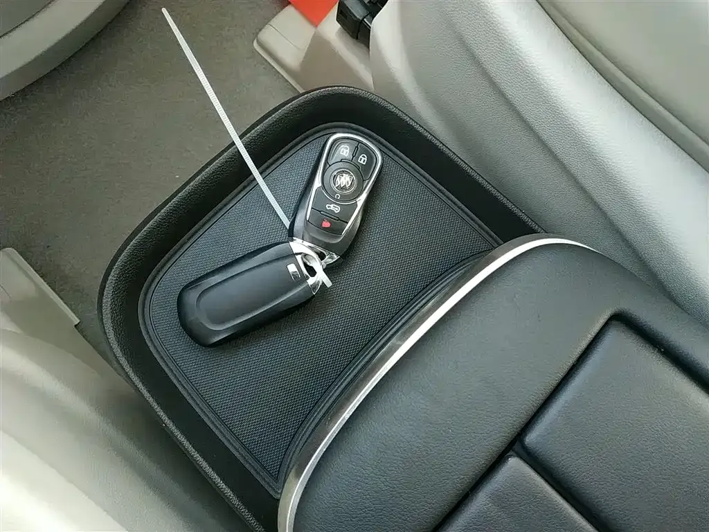 Buick GL8 2022 из CN, фото 7