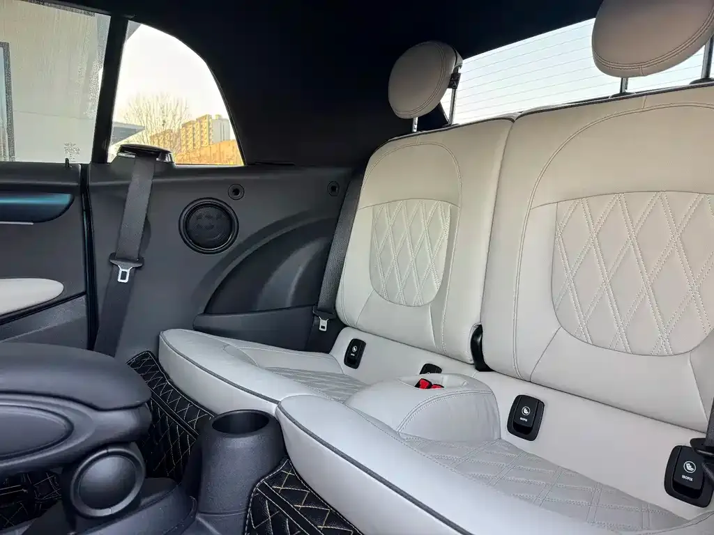 MINI Cooper (3-door) 2022 из CN, фото 9