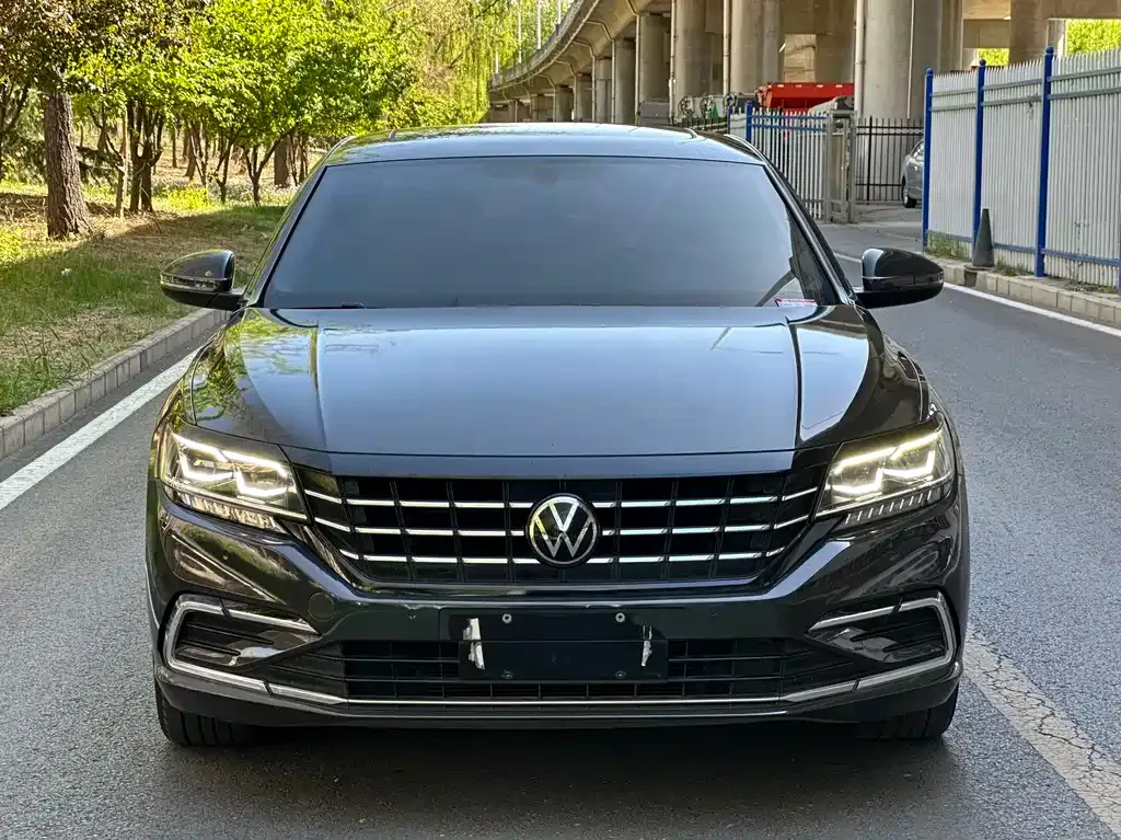 Volkswagen Passat 2021 из CN, фото 2
