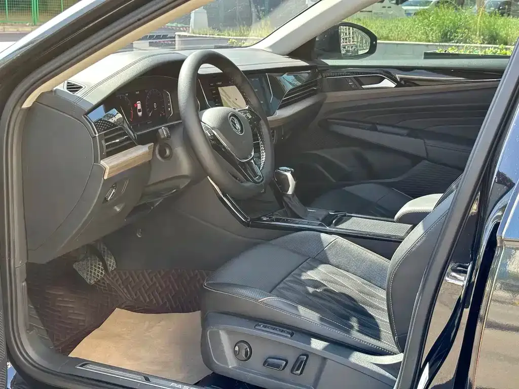 Volkswagen Passat 2021 из CN, фото 3