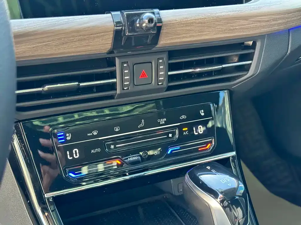 Volkswagen Passat 2021 из CN, фото 8