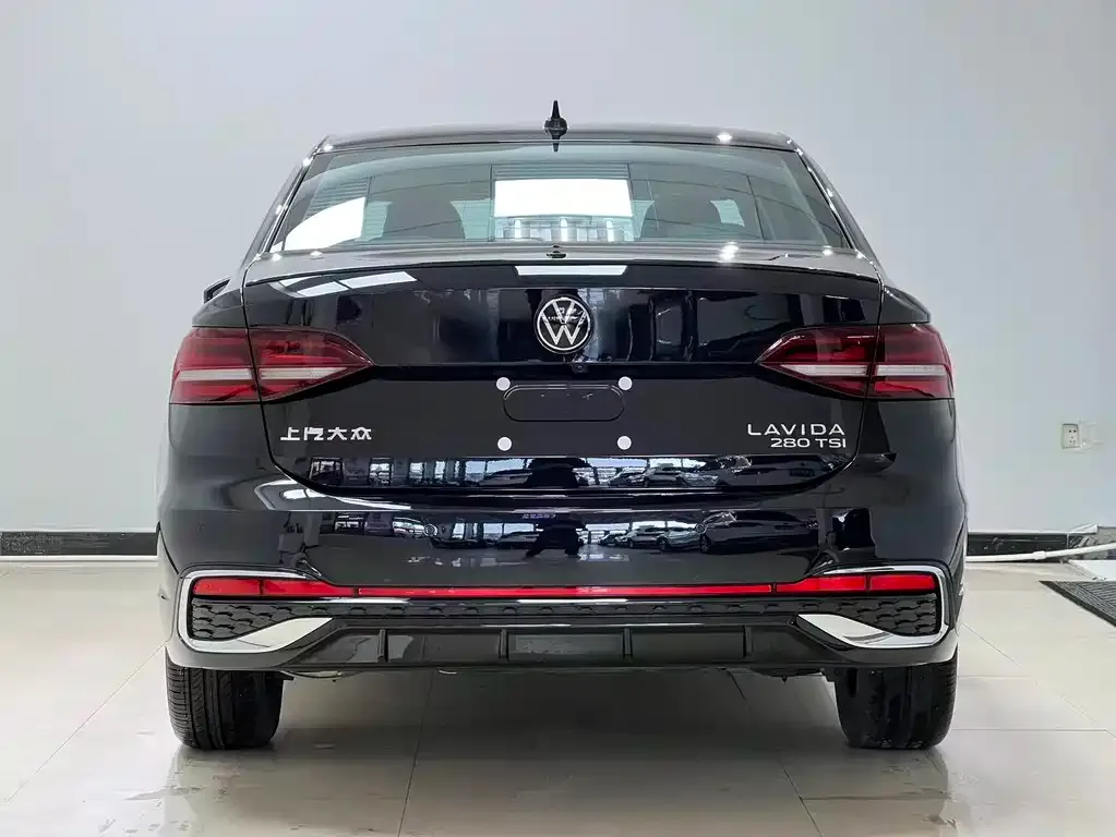 Volkswagen Lavida 2023 из CN, фото 2