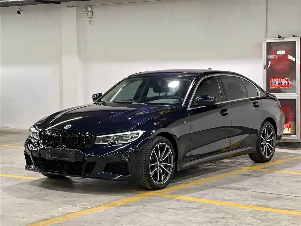 BMW 3 Series 2022 из CN, фото 1