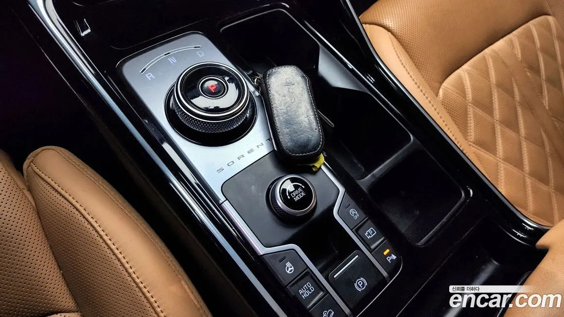 Kia Sorento — фото 9