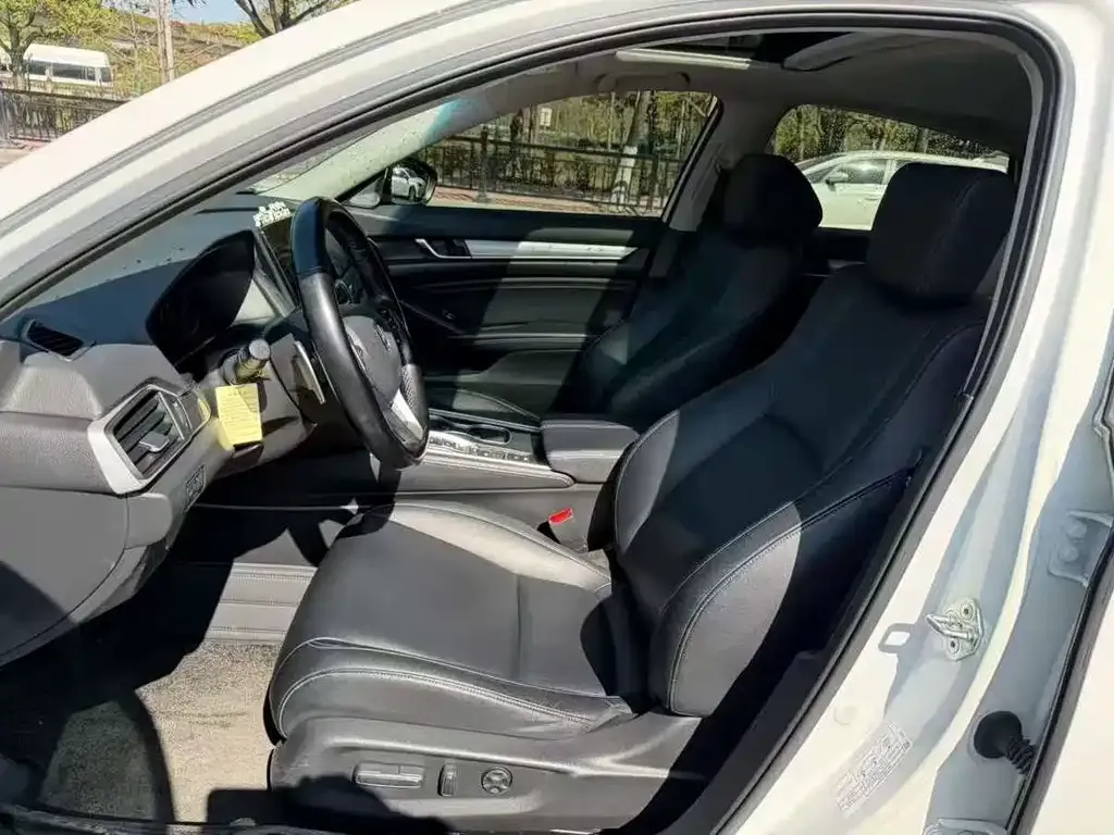 Honda Accord 2021 из CN, фото 5