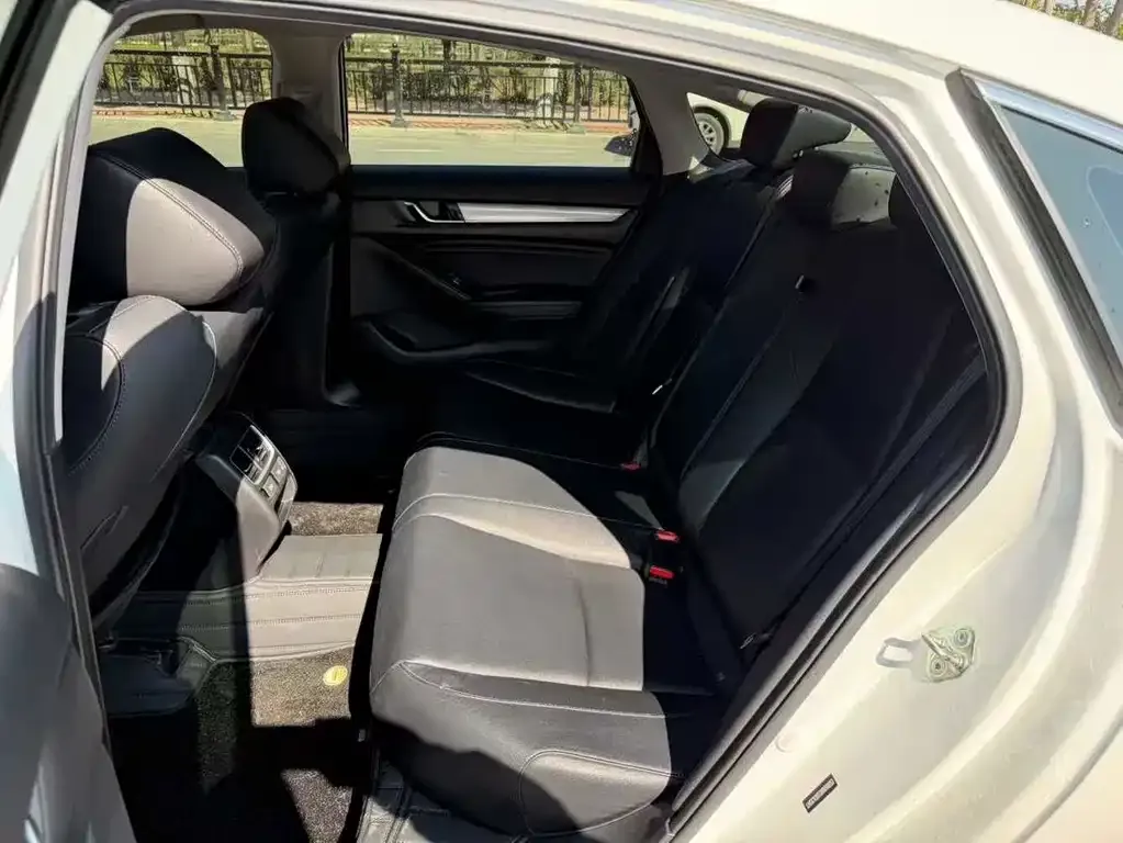 Honda Accord 2021 из CN, фото 4