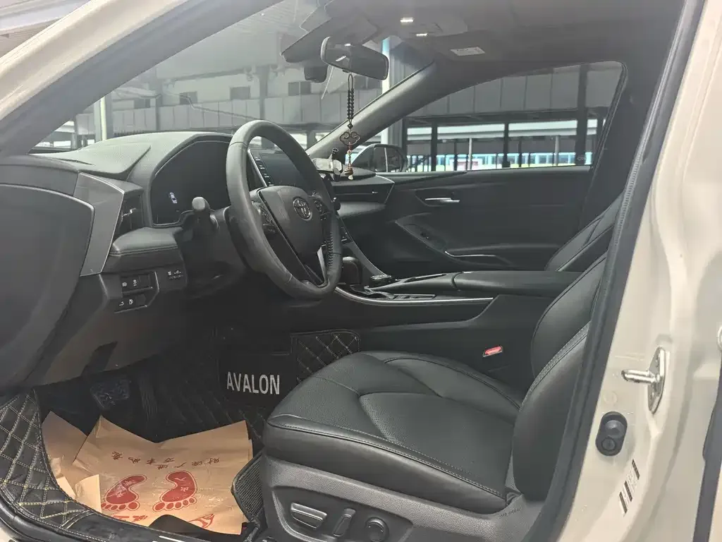 Toyota Avalon 2021 из CN, фото 4