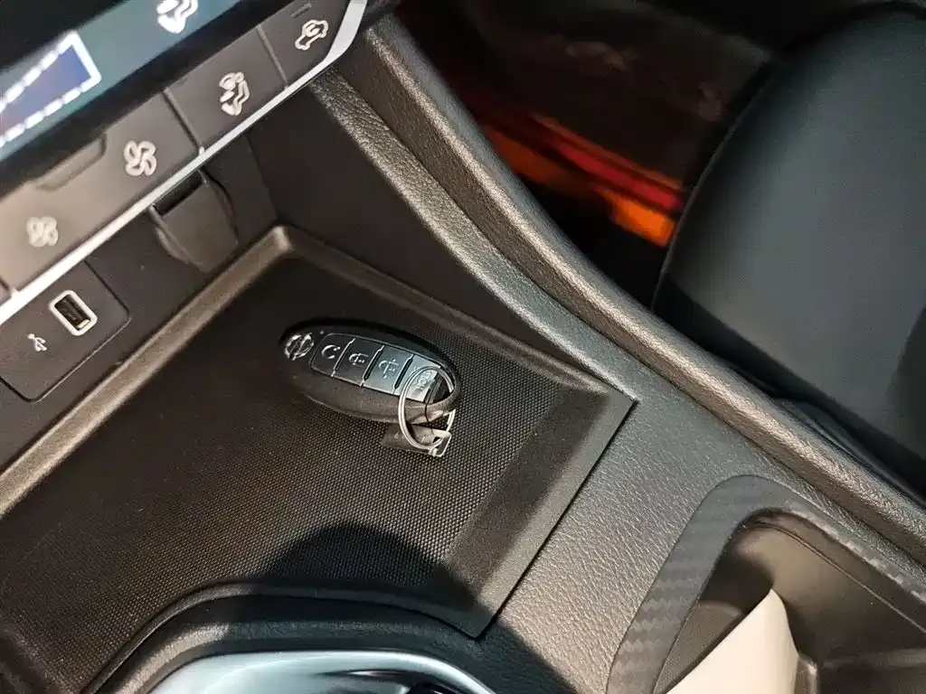 Nissan Sylphy 2022 из CN, фото 8