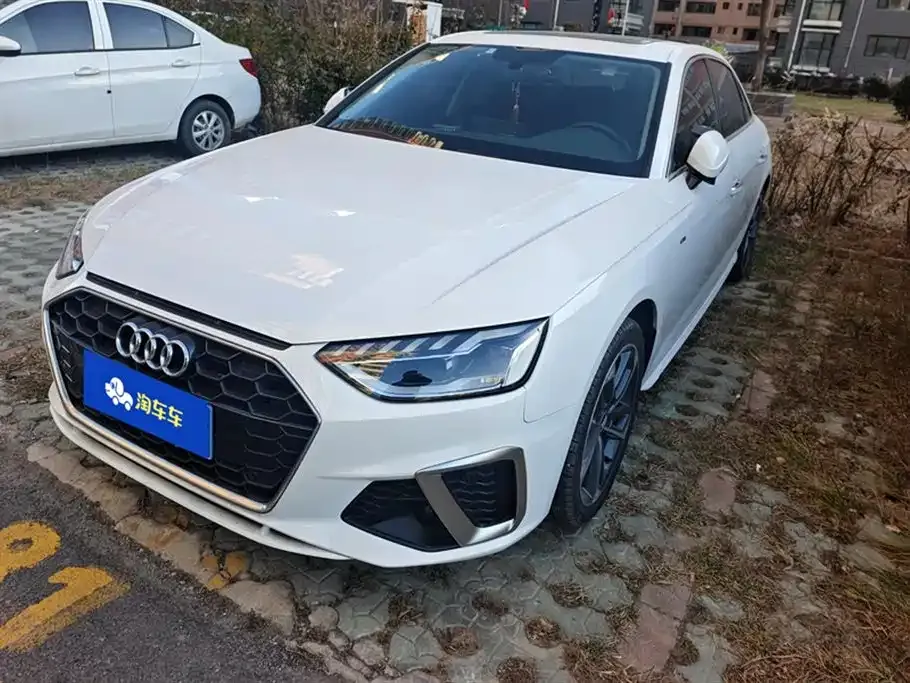 Audi A4L 2021 из CN, фото 1