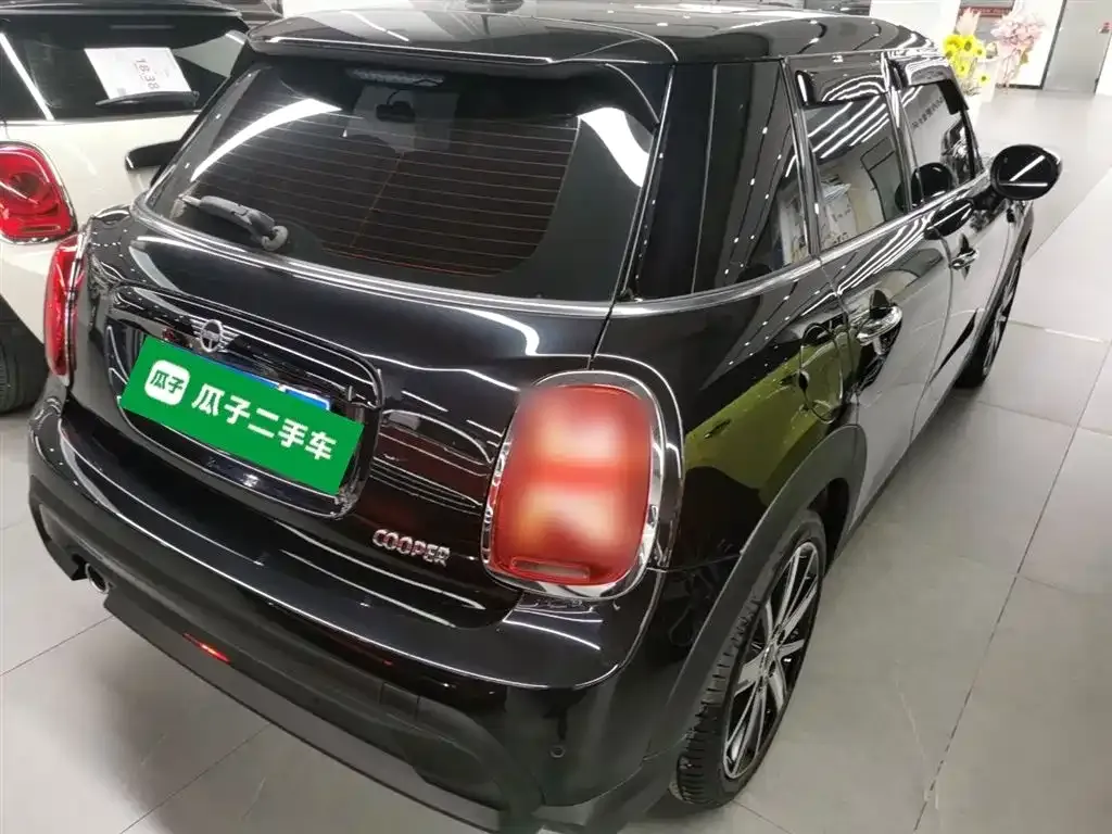 MINI Cooper (3-door) 2024 из CN, фото 4