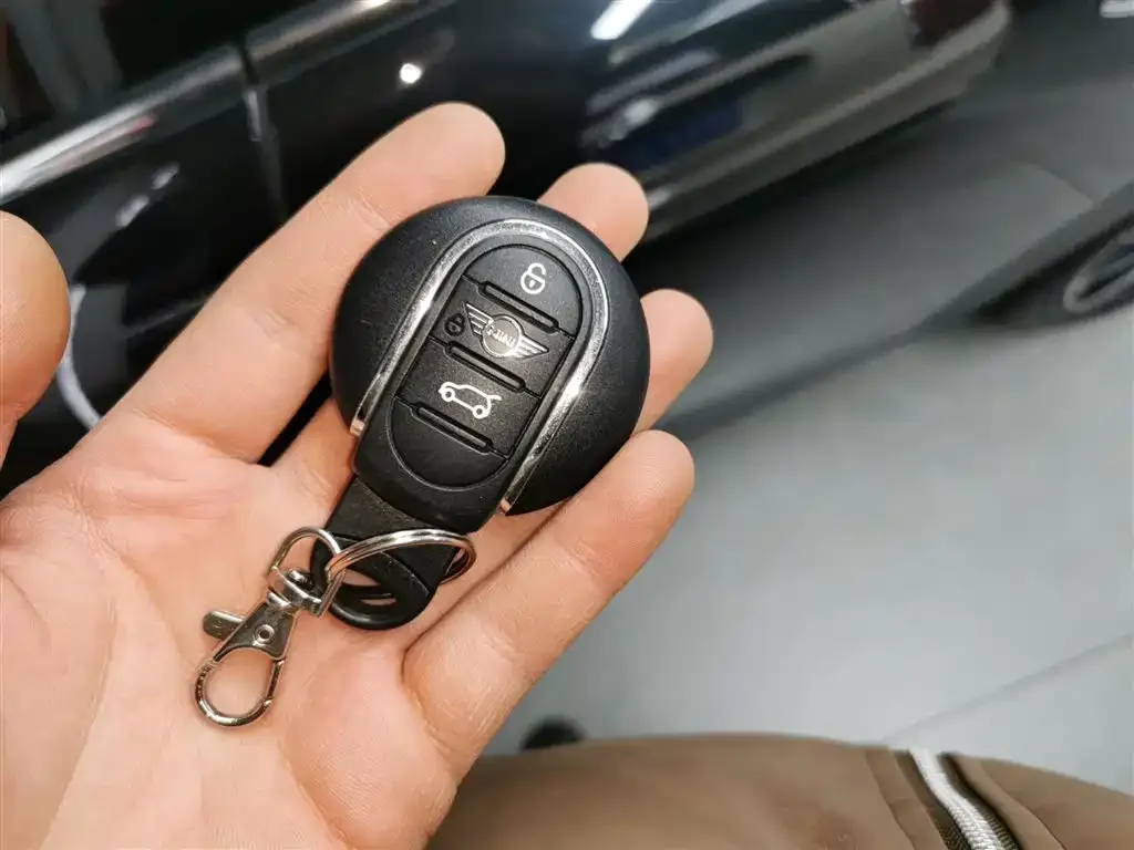 MINI Cooper (3-door) 2024 из CN, фото 3