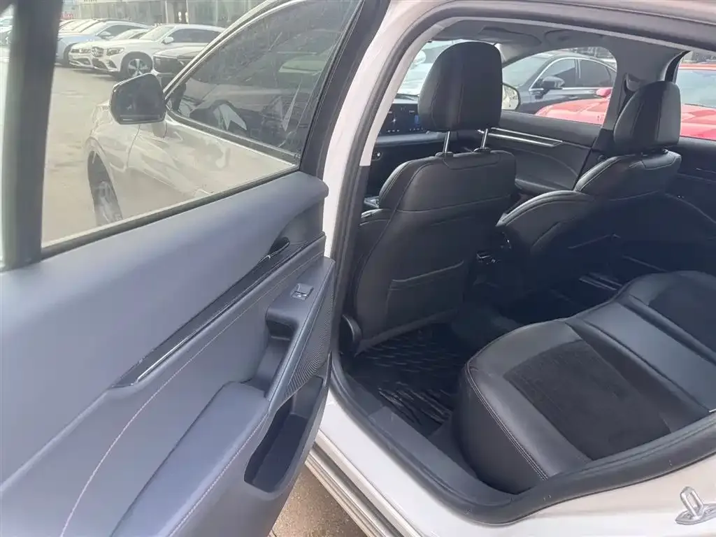 Ford Mondeo 2024 из CN, фото 5