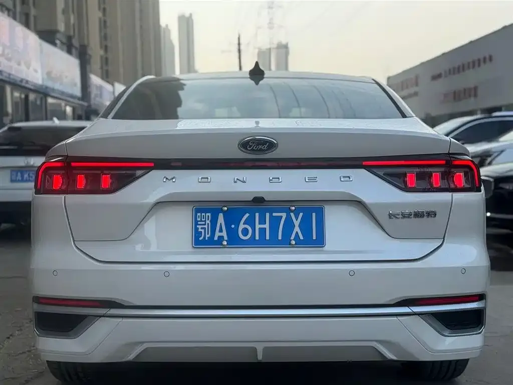Ford Mondeo 2024 из CN, фото 2