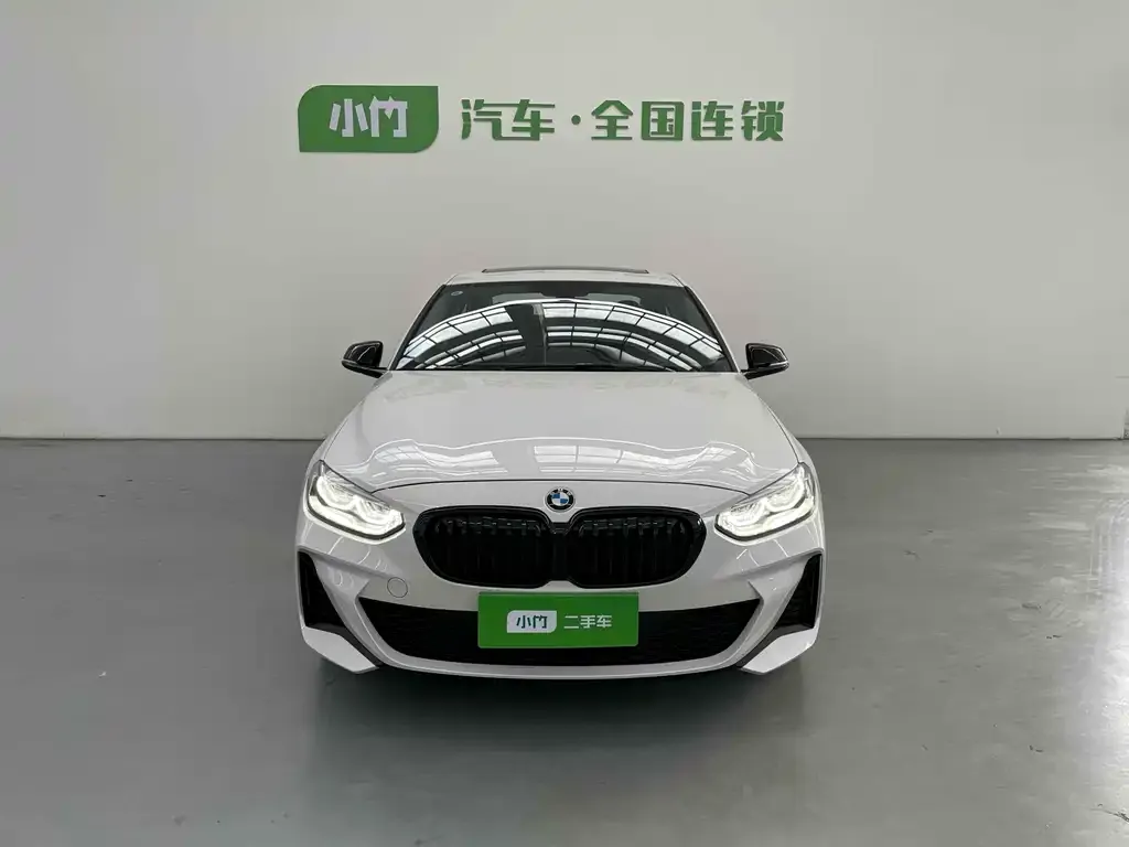 BMW 1 Series 2022 из CN, фото 2