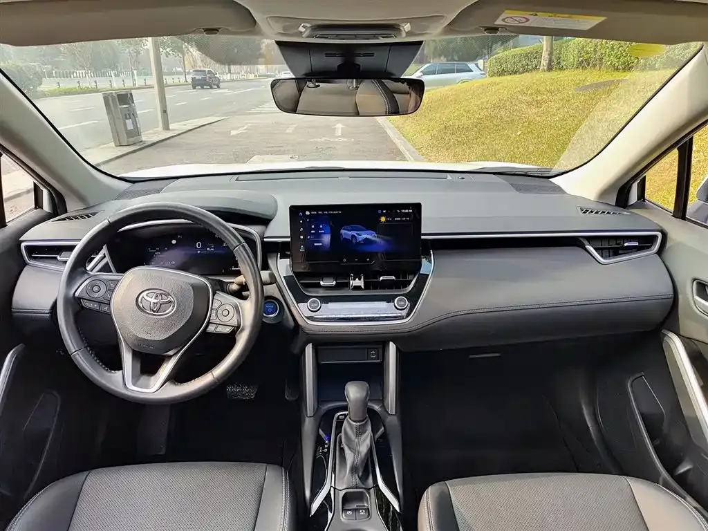 Toyota Frontlander 2023 из CN, фото 5