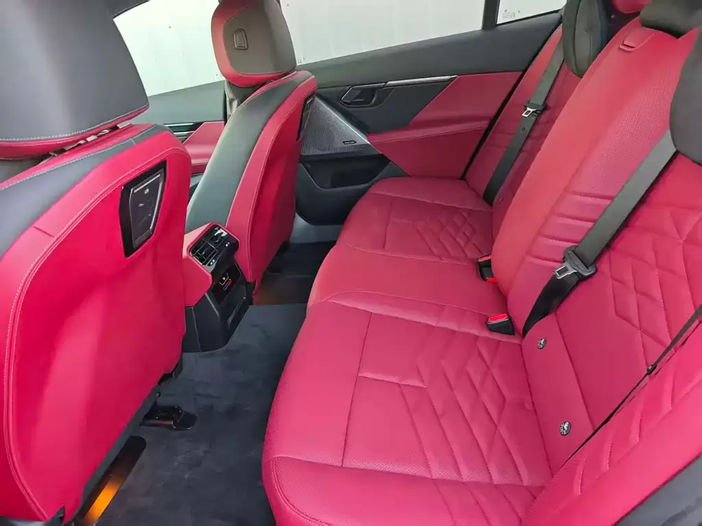 BMW i5 2025 из CN, фото 8