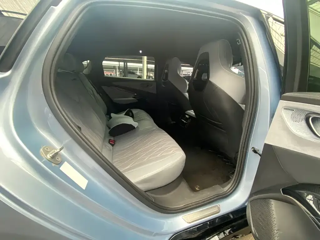 BYD Seal — фото 2