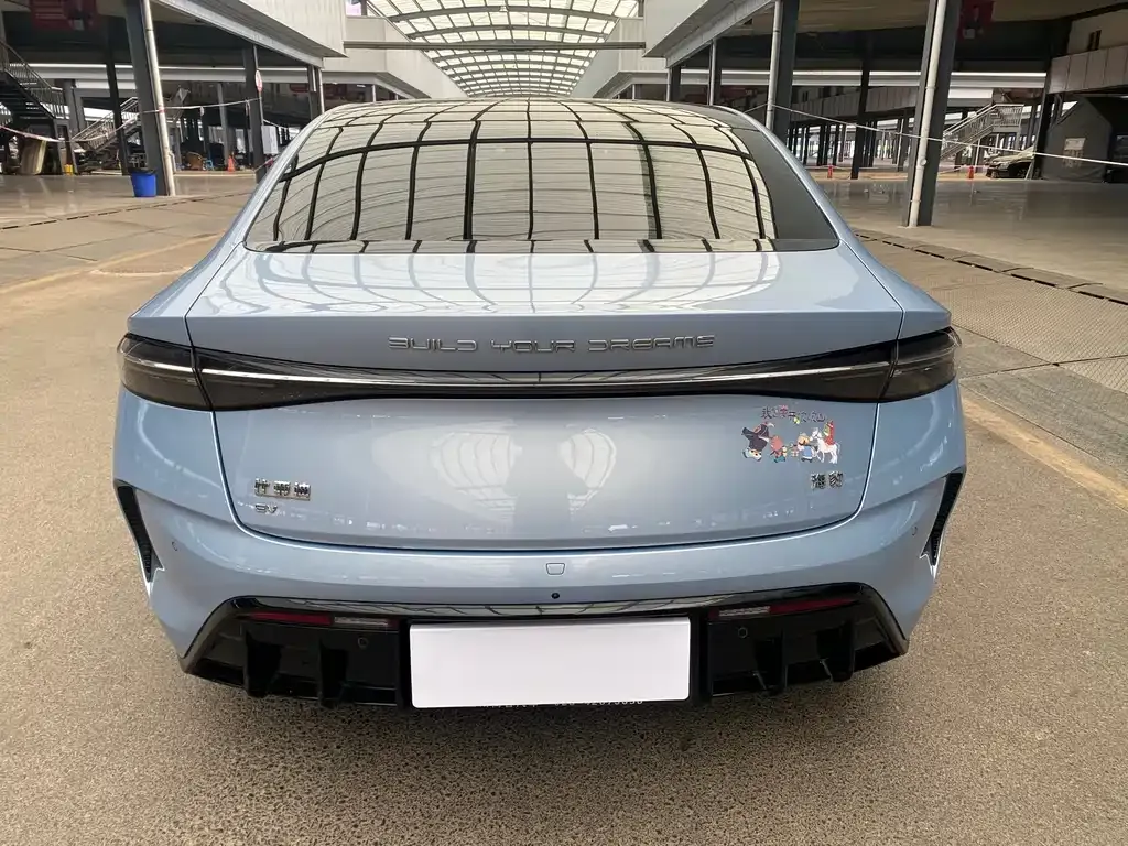 BYD Seal — фото 9