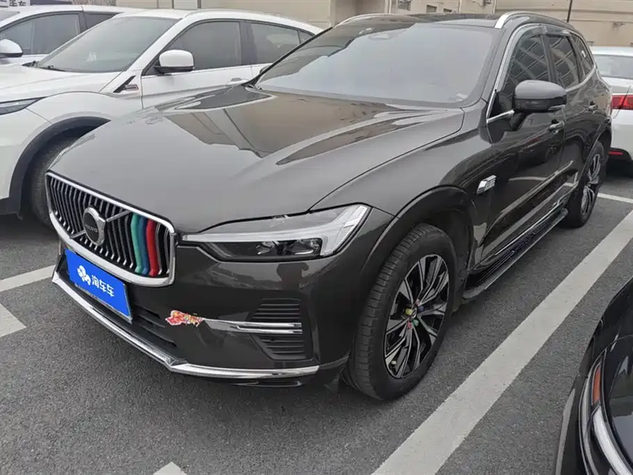 Volvo XC60 2022 из CN, фото 1